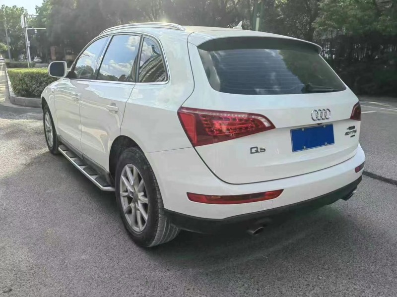 济宁13年奥迪Q57