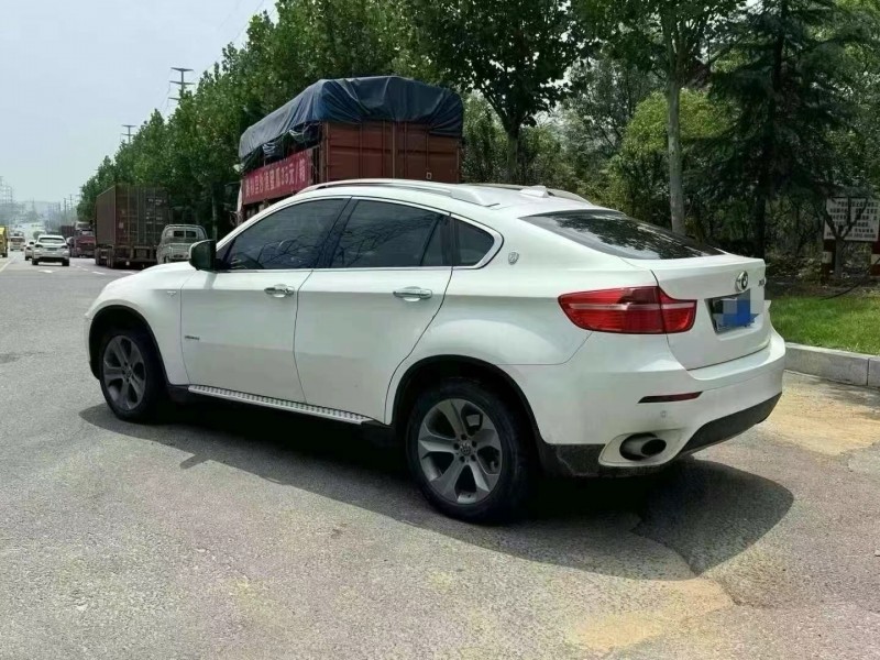 济南12年宝马X65