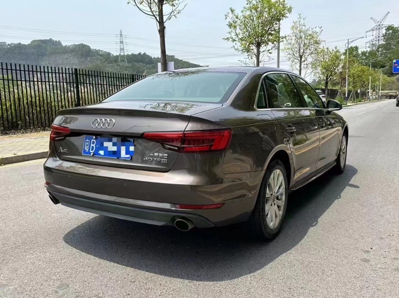 深圳17年奥迪A4L7