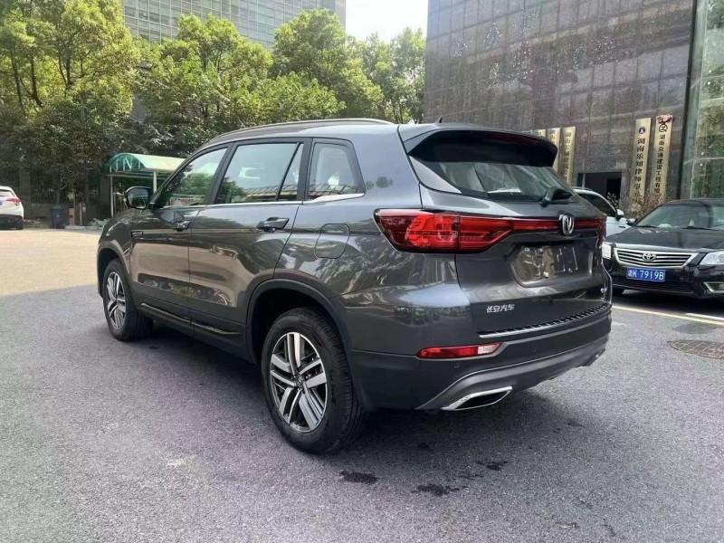 長沙24年長安汽車CS755