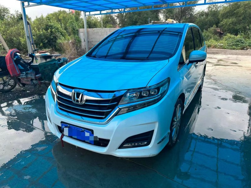 济宁18年本田艾力绅3