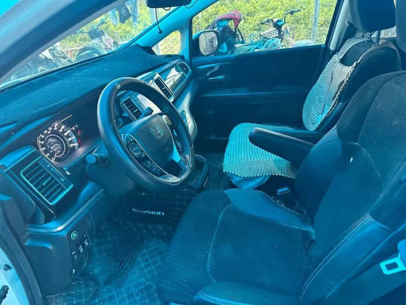 济宁18年本田艾力绅5