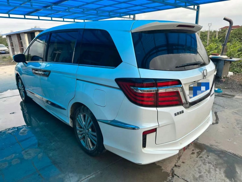 济宁18年本田艾力绅6