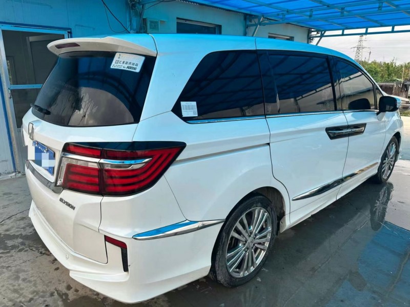 济宁18年本田艾力绅7