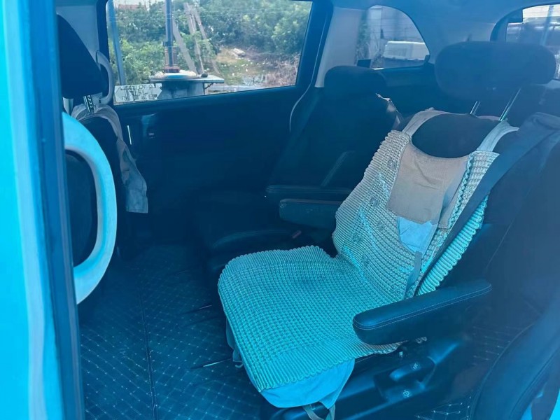 济宁18年本田艾力绅9