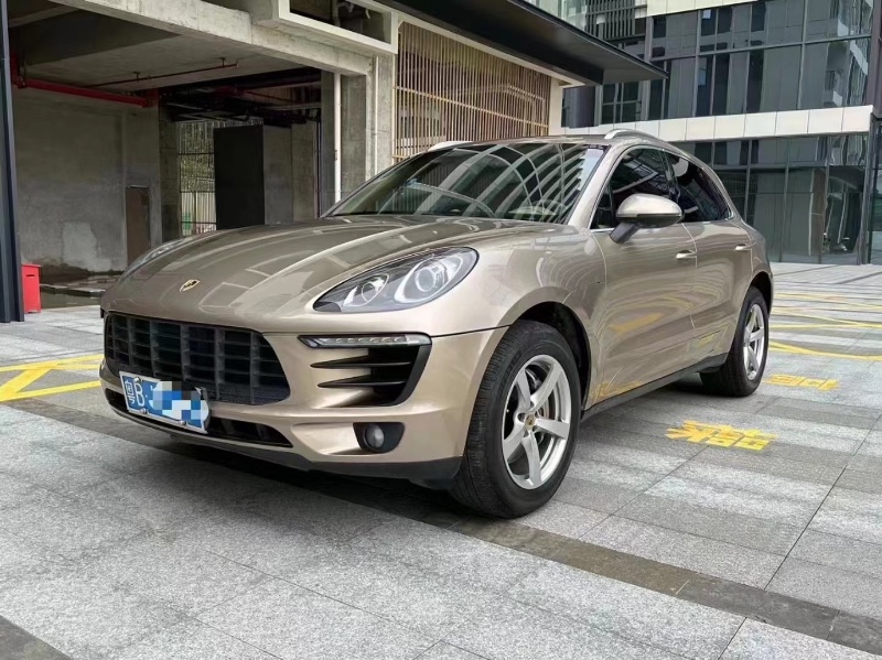 深圳15年保时捷Macan2