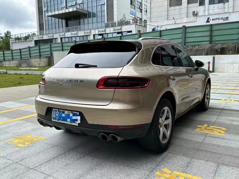 深圳15年保时捷Macan9