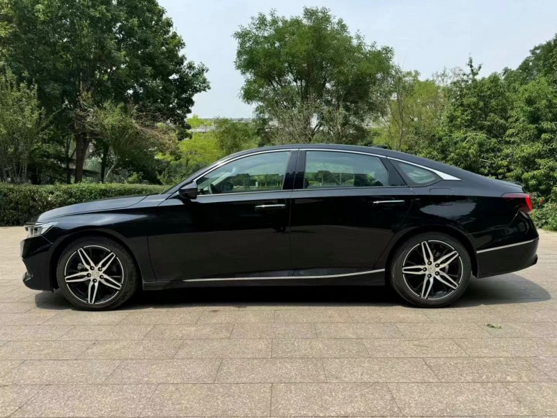 邢台22年本田雅阁4