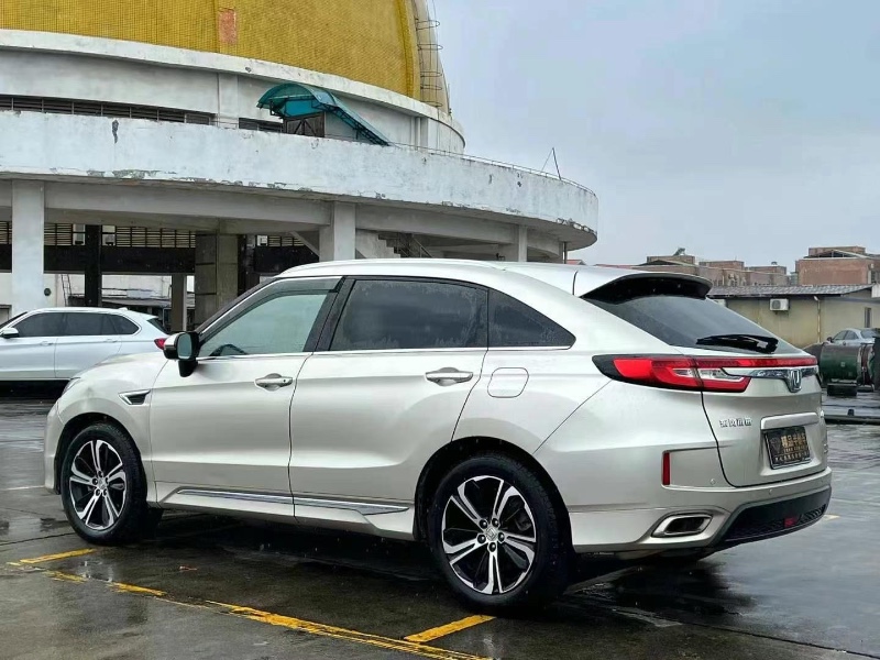 东莞17年本田URV4