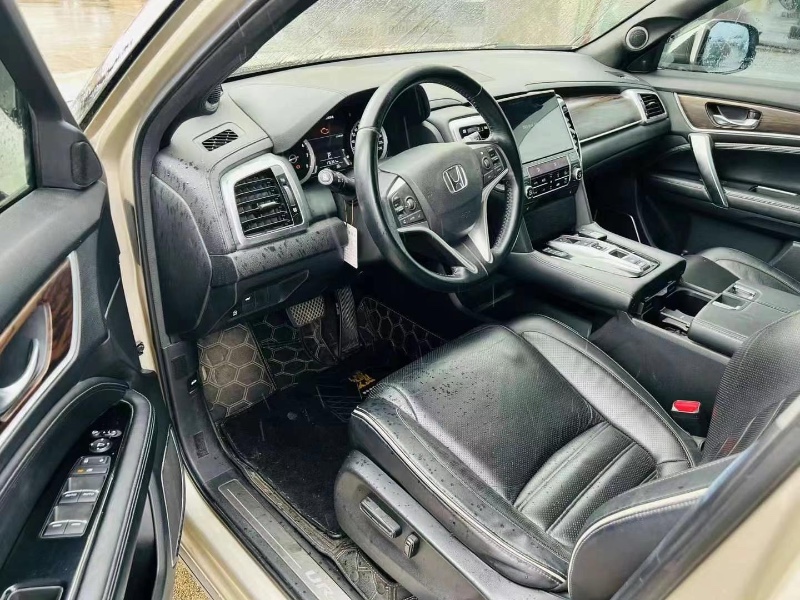 东莞17年本田URV9