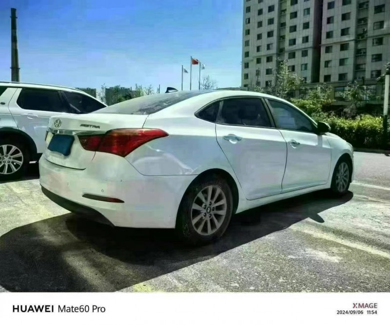 潍坊15年现代朗动7