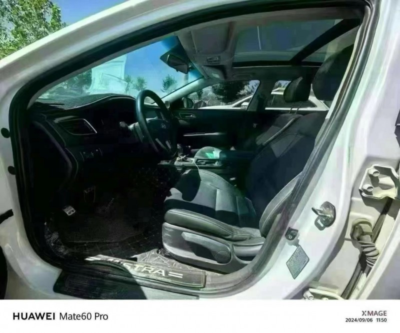 潍坊15年现代朗动8