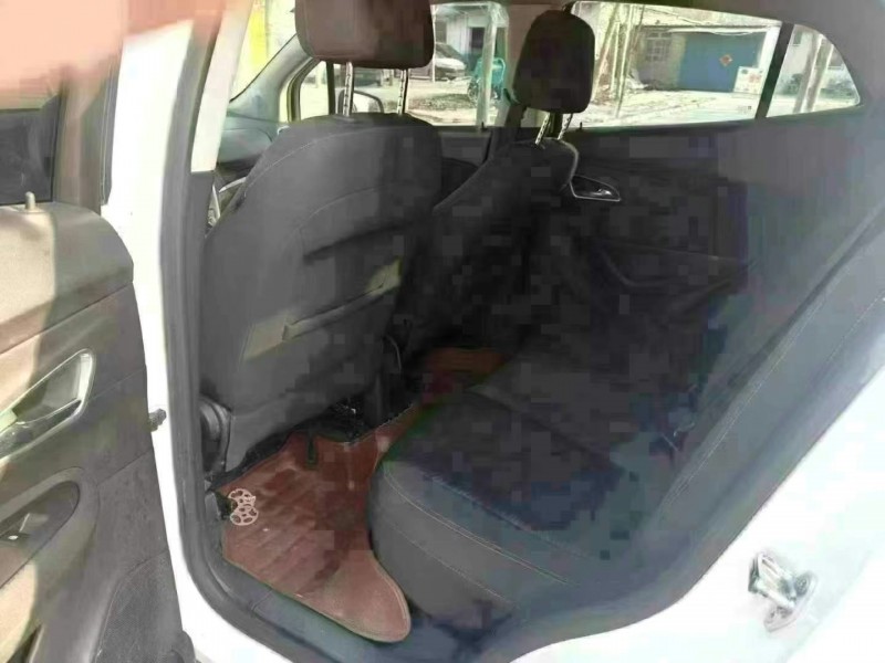 聊城14年别克昂科拉5