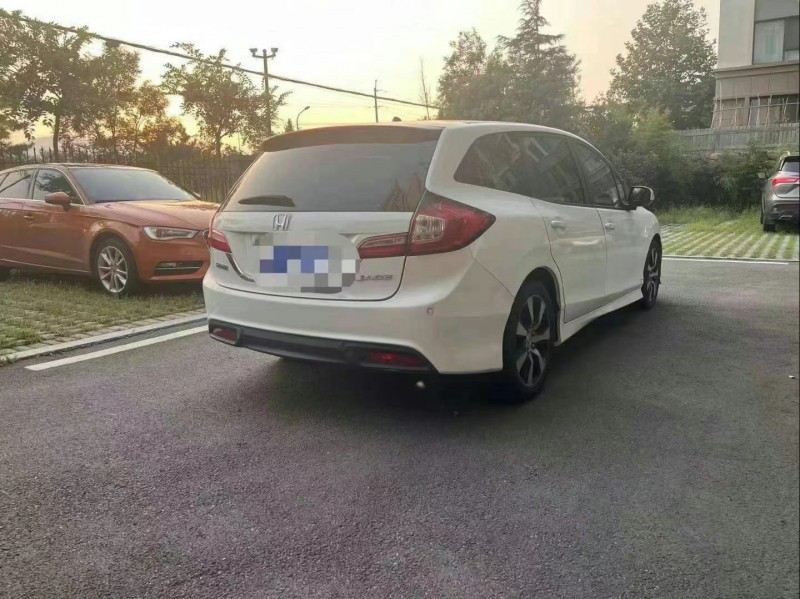 济宁15年本田杰德4