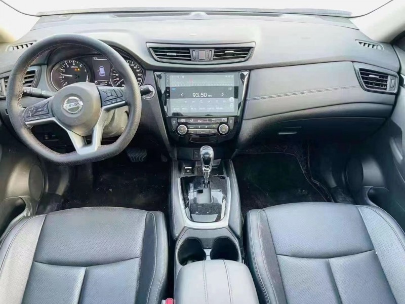 潍坊23年日产奇骏5