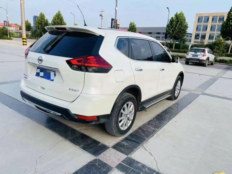 潍坊23年日产奇骏6