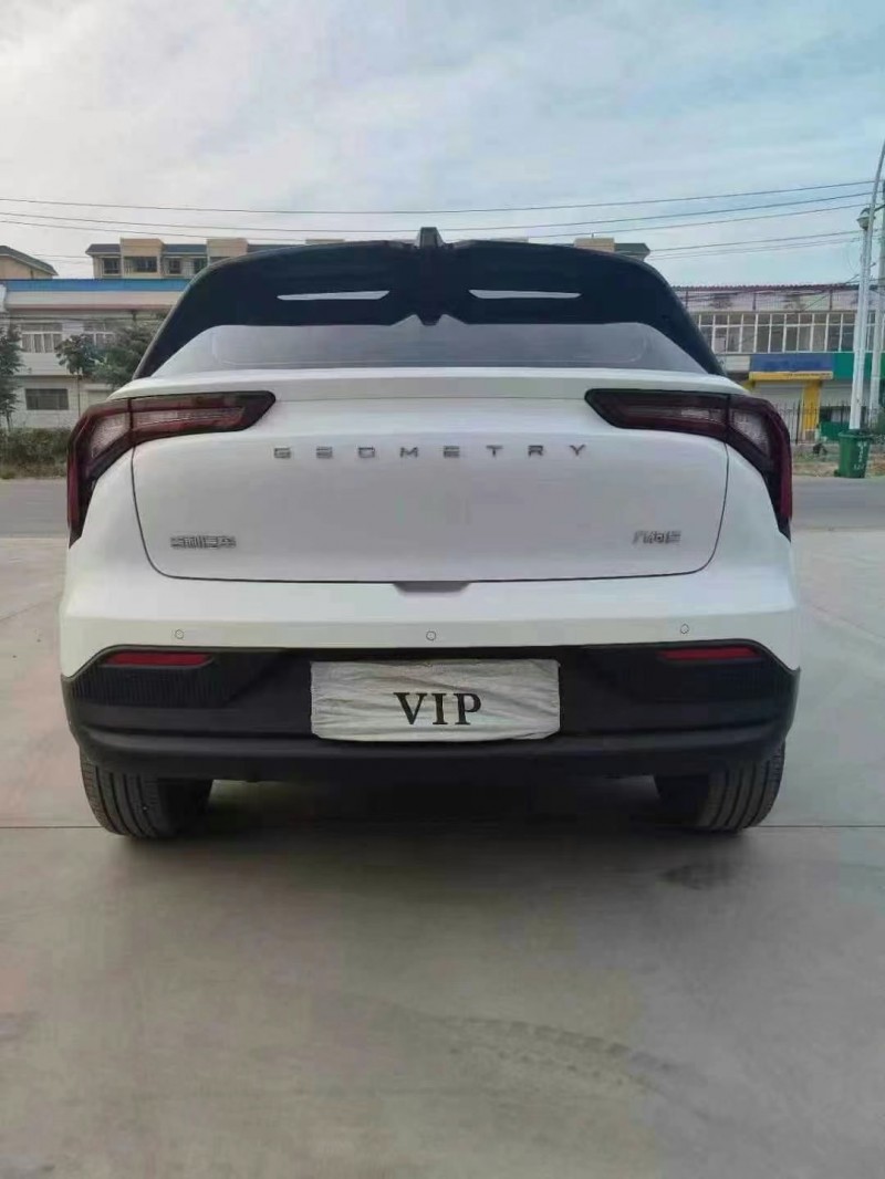 保定22年吉利几何9