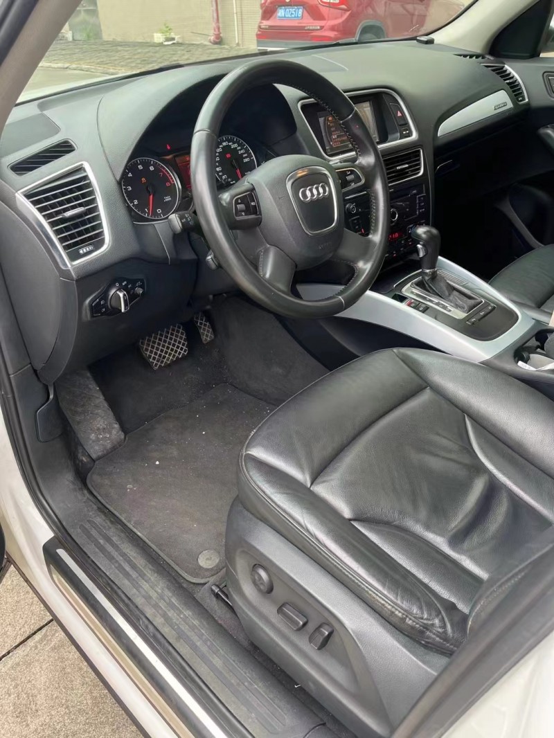 江门12年奥迪Q54