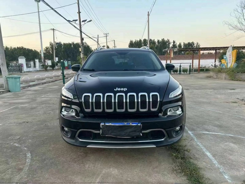 徐州18年Jeep自由光1