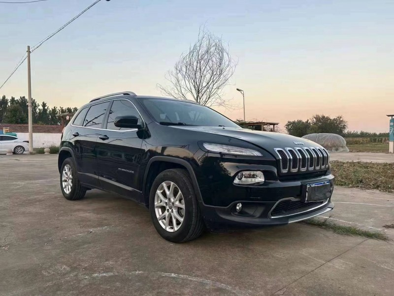 徐州18年Jeep自由光3