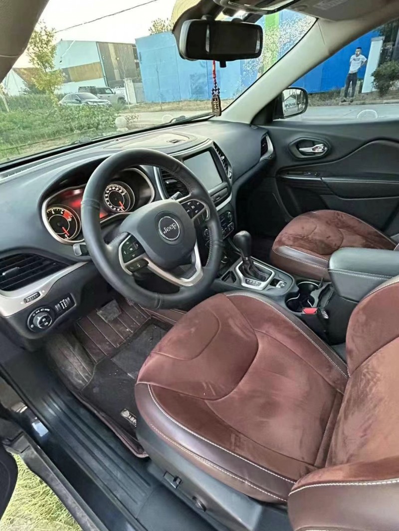 徐州18年Jeep自由光7