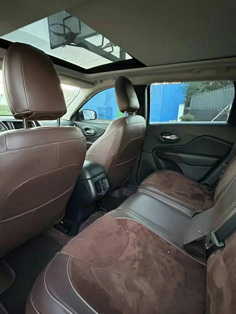 徐州18年Jeep自由光8