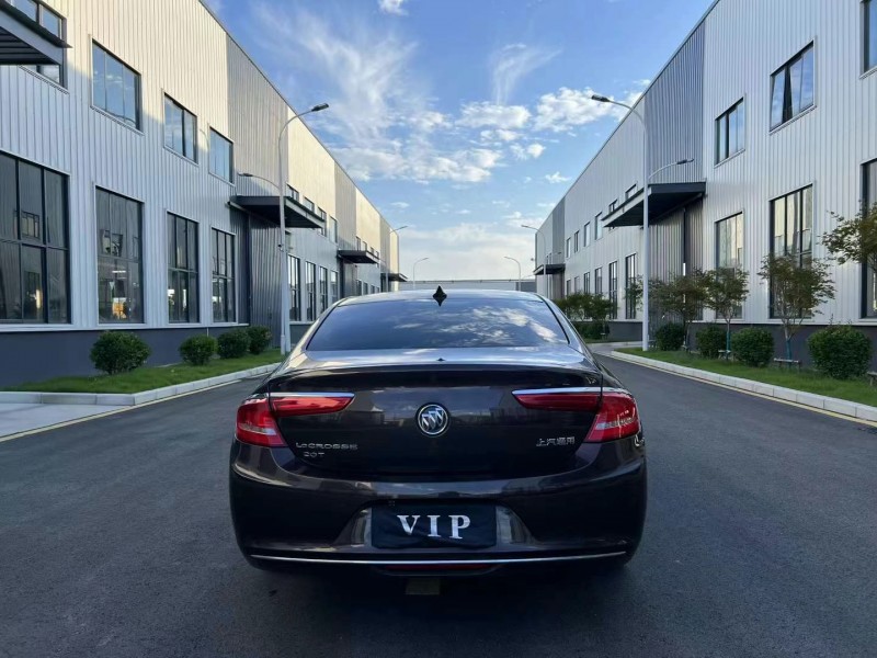 徐州18年别克君越7