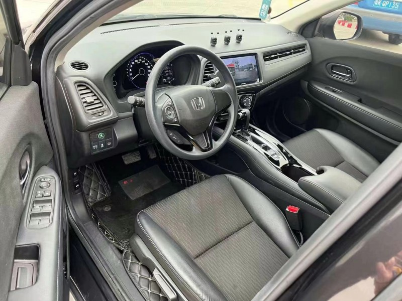 江门20年本田缤智5