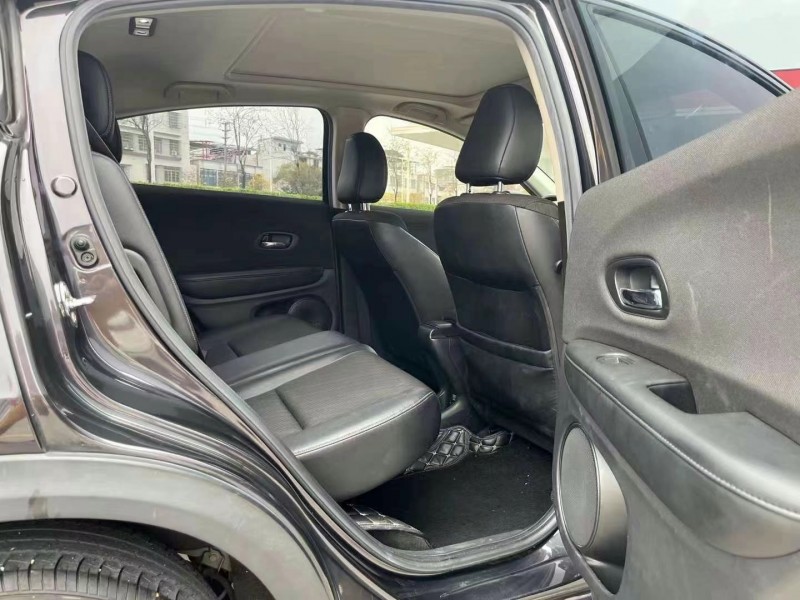 江门20年本田缤智6