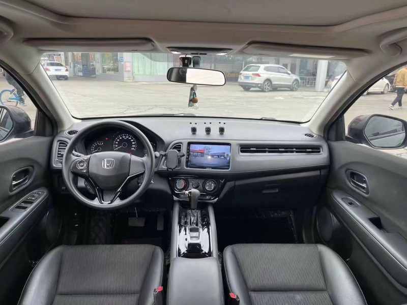 江门20年本田缤智8