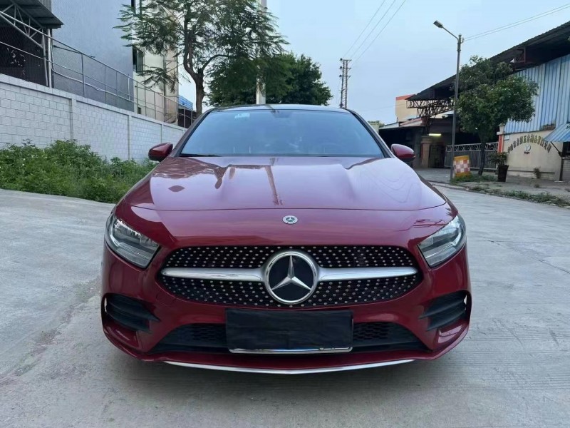 徐州21年奔驰A1