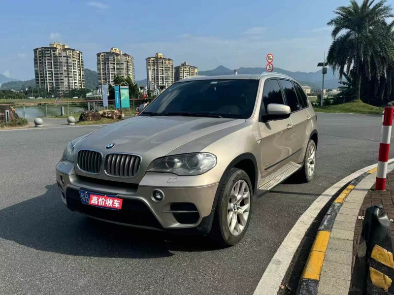 广州13年宝马X53