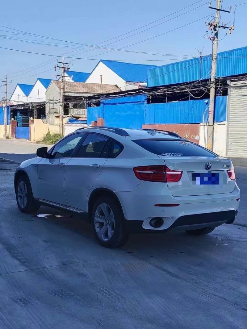 济宁12年宝马X67
