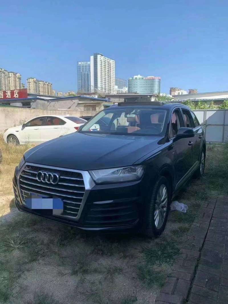 泰安17年奧迪Q72