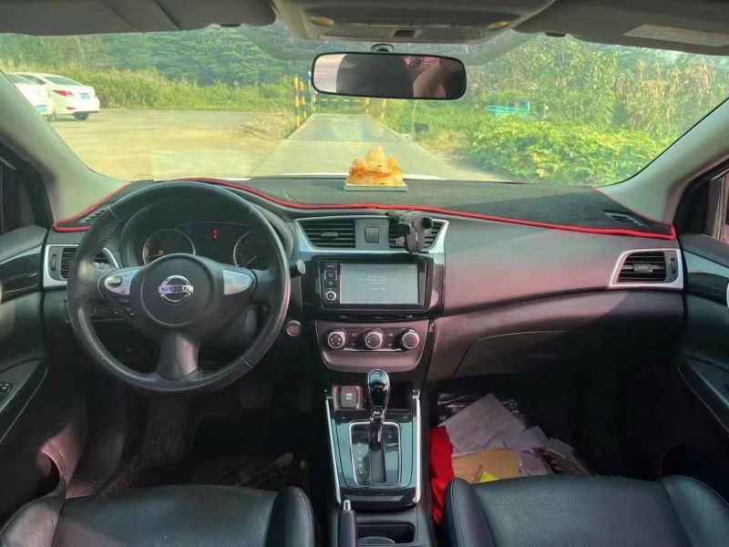 济南18年日产轩逸5