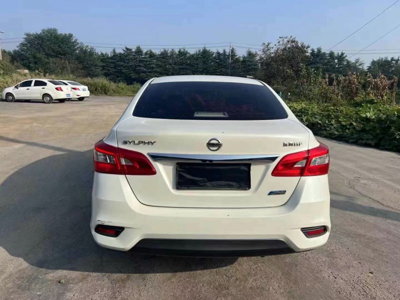 济南18年日产轩逸9