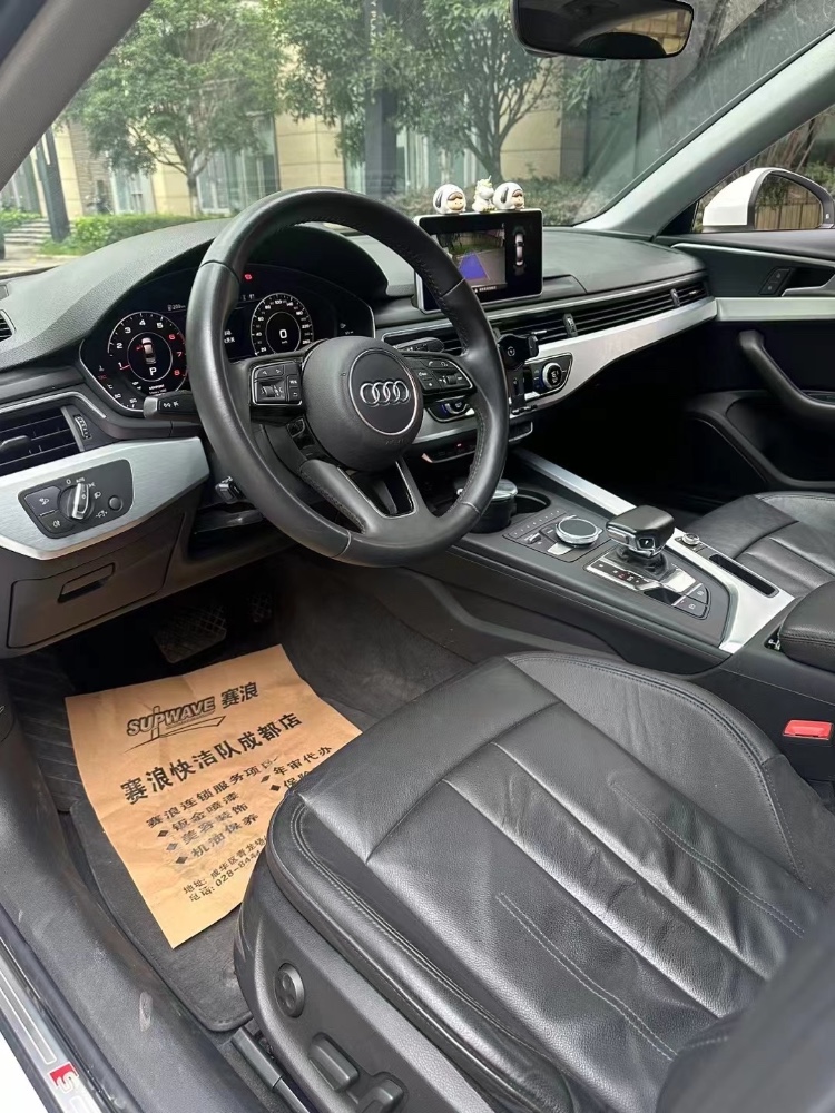 成都19年奥迪A4L6