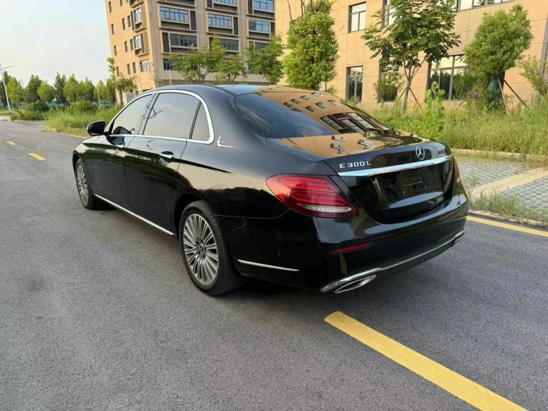 徐州20年奔驰E8