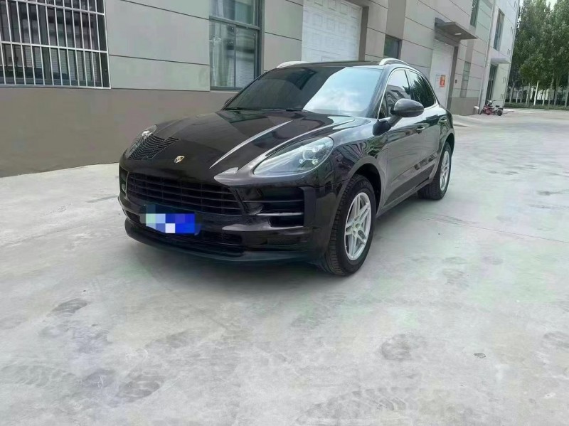 承德19年保時捷Macan3