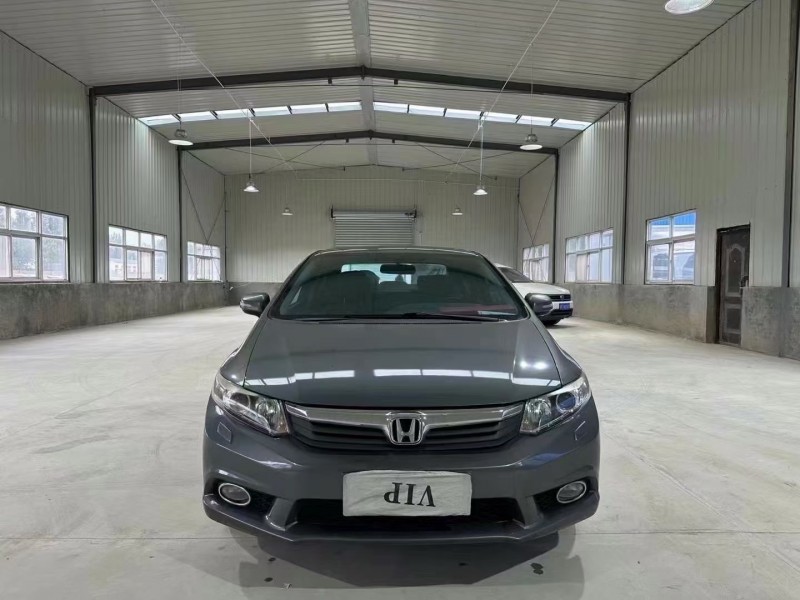 邢台13年本田思域1