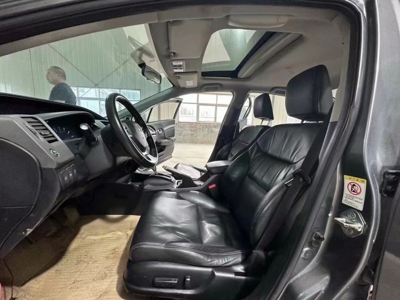 邢台13年本田思域4