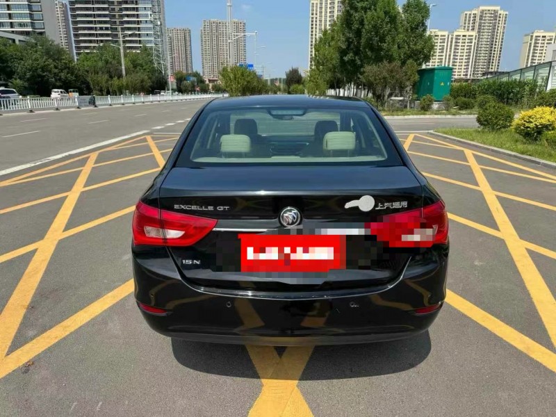 济宁17年别克英朗9