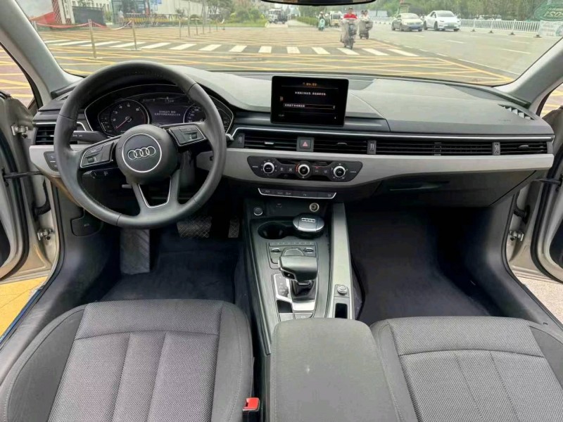 济宁19年奥迪A4L5