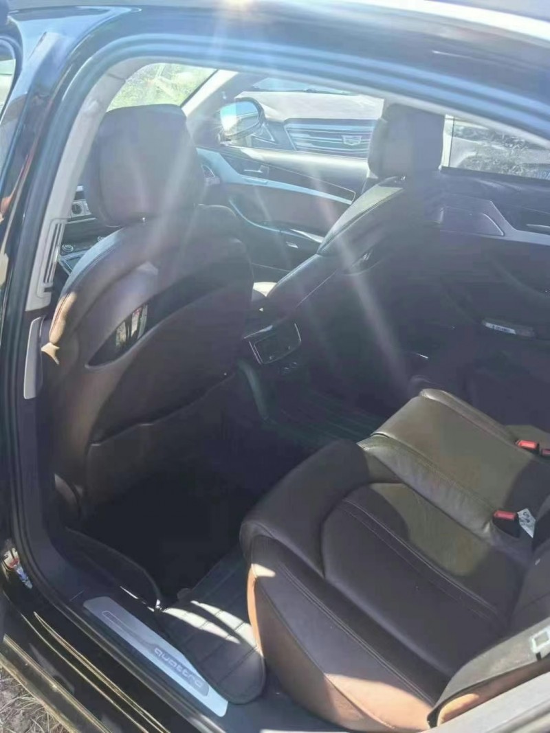 枣庄17年奥迪A8L6