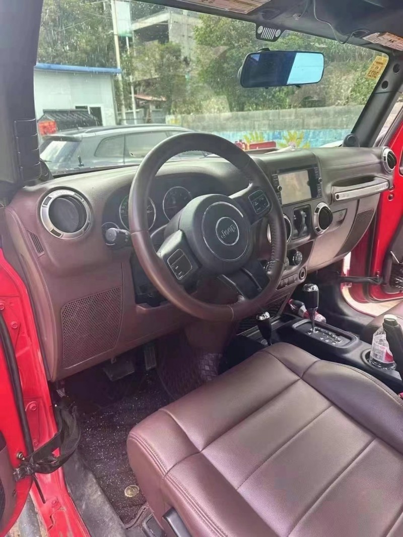 安順12年Jeep牧馬人3