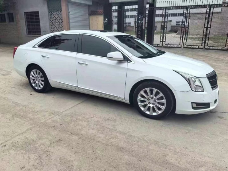 保定16年凯迪拉克XTS3