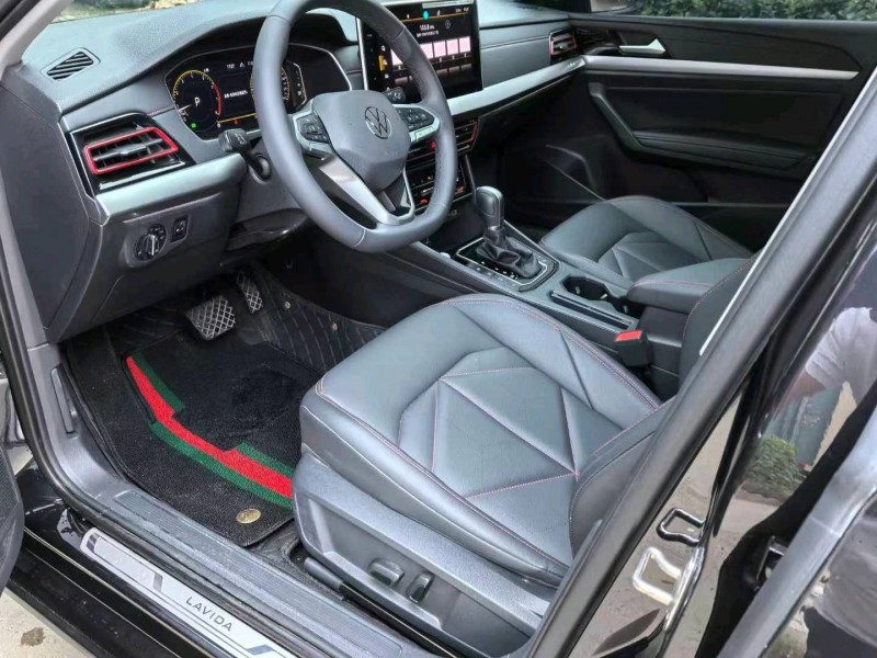 保定24年大众朗逸6