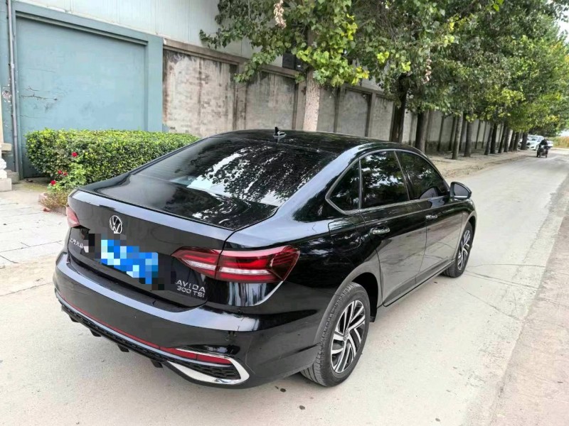 保定24年大众朗逸7