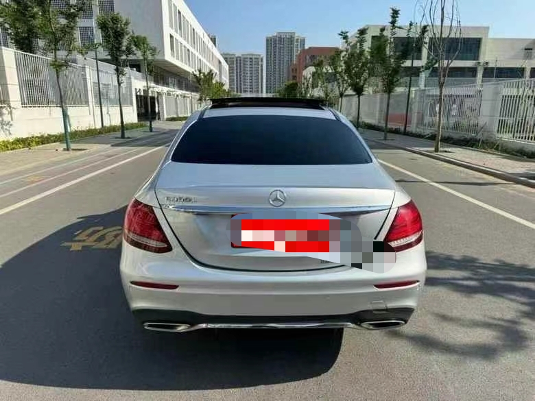 济宁16年奔驰E9