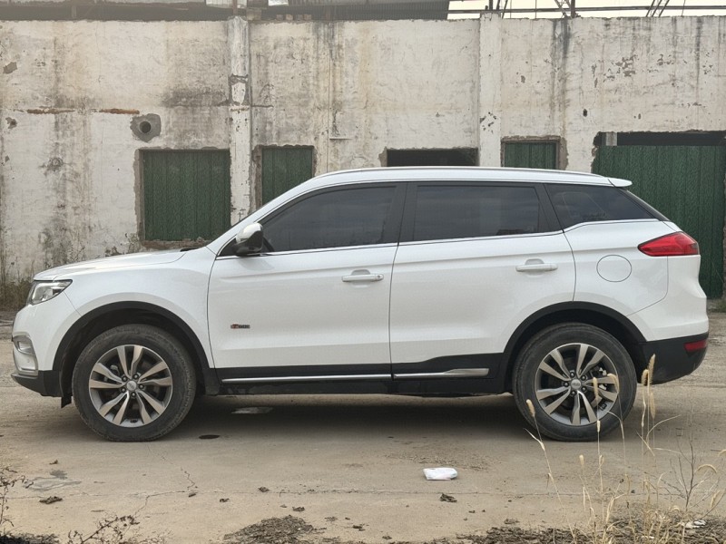 郑州17年吉利博越7